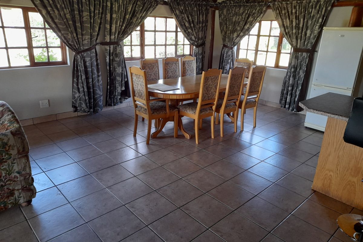 Furnished Townhouse with River Access @ R10,500 - Photo 5
