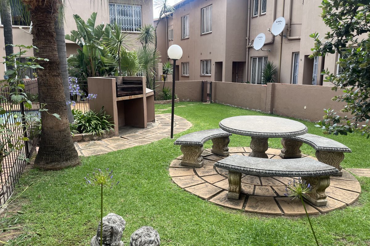 3 bedroom for sale  Verwoerdpark, Alberton - Photo 4