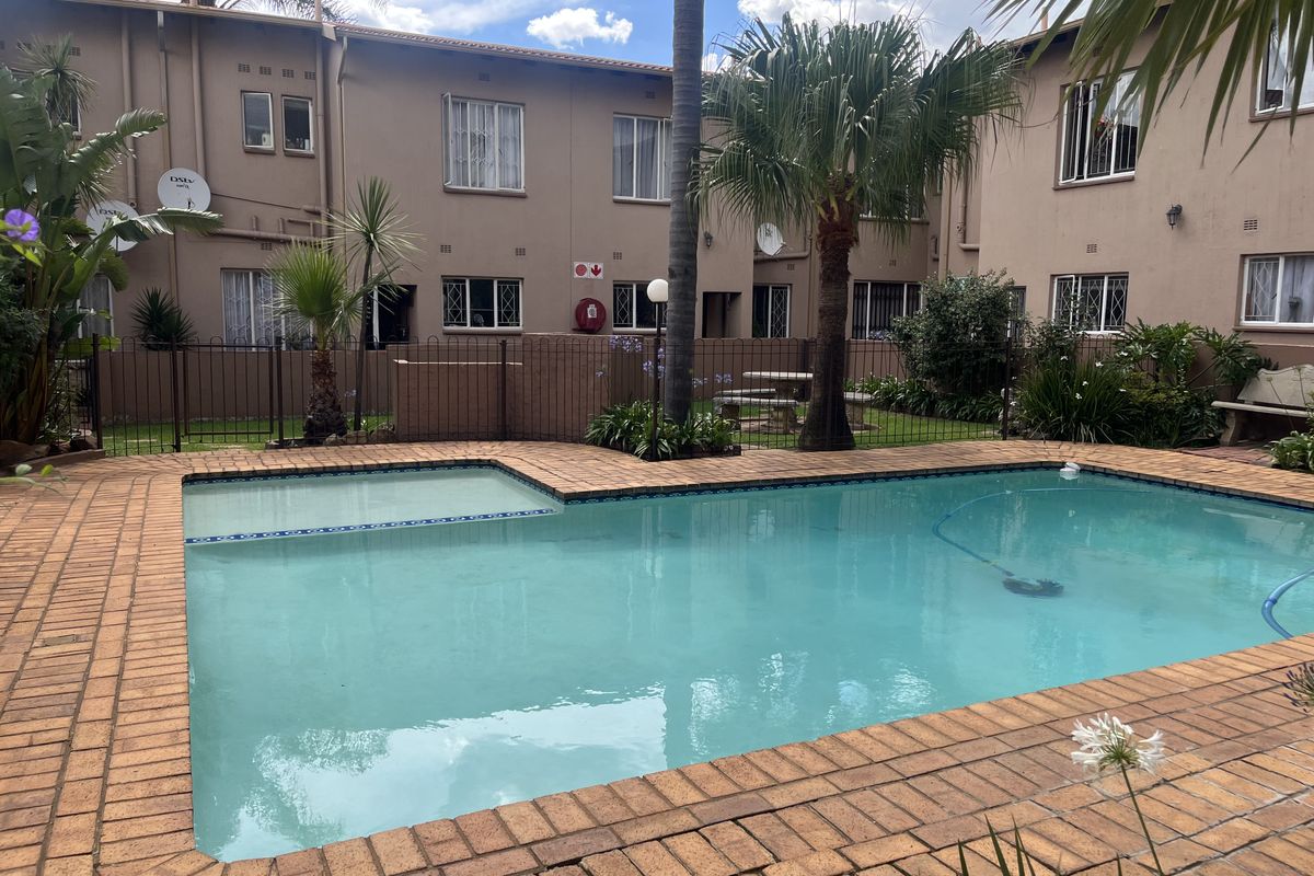 3 bedroom for sale  Verwoerdpark, Alberton - Photo 5