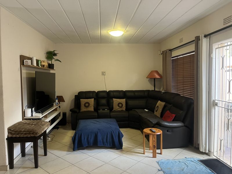 3 bedroom for sale  Verwoerdpark, Alberton - Photo 6