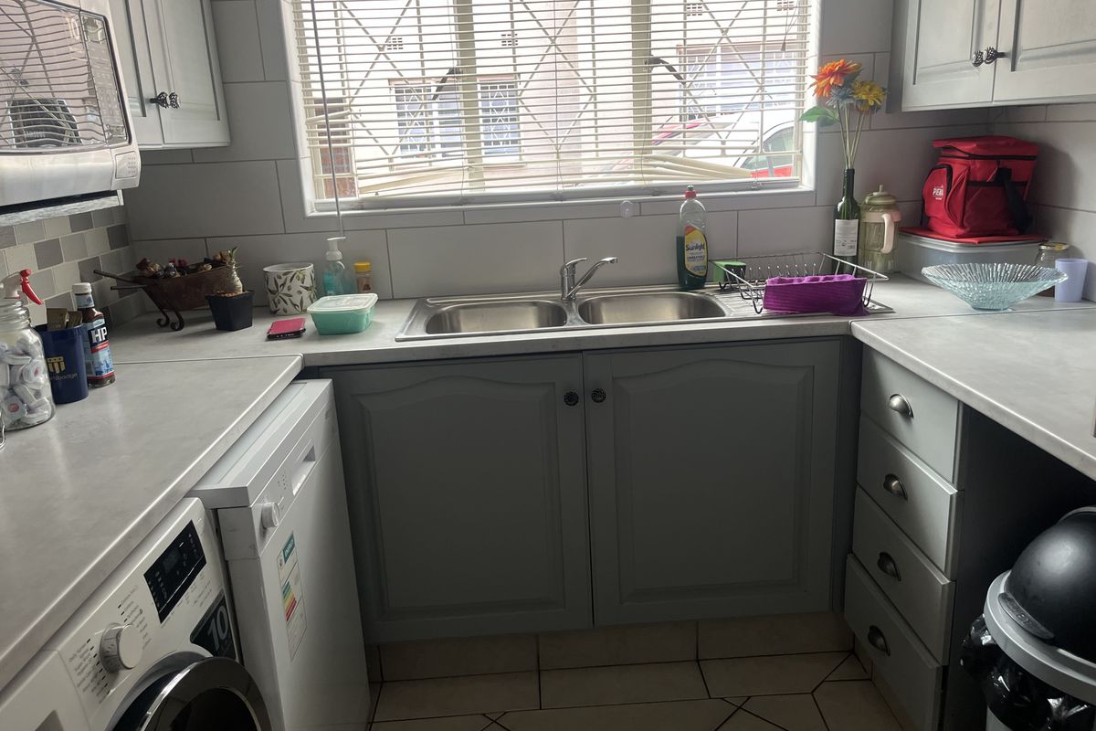 3 bedroom for sale  Verwoerdpark, Alberton - Photo 2