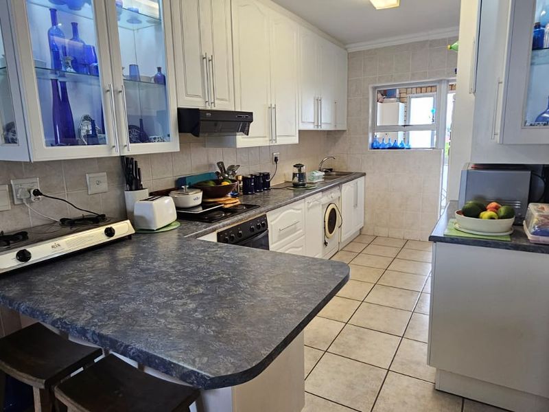 ONCE-IN-A-LIFETIME SEA-VIEW BARGAIN IN SECURE COMPLEX – Aston Bay, Jeffreys Bay - Photo 7