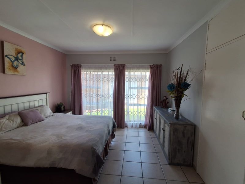 3 Bedroom House for Sale in Visagie Park Nigel R2 300 000 - Photo 7