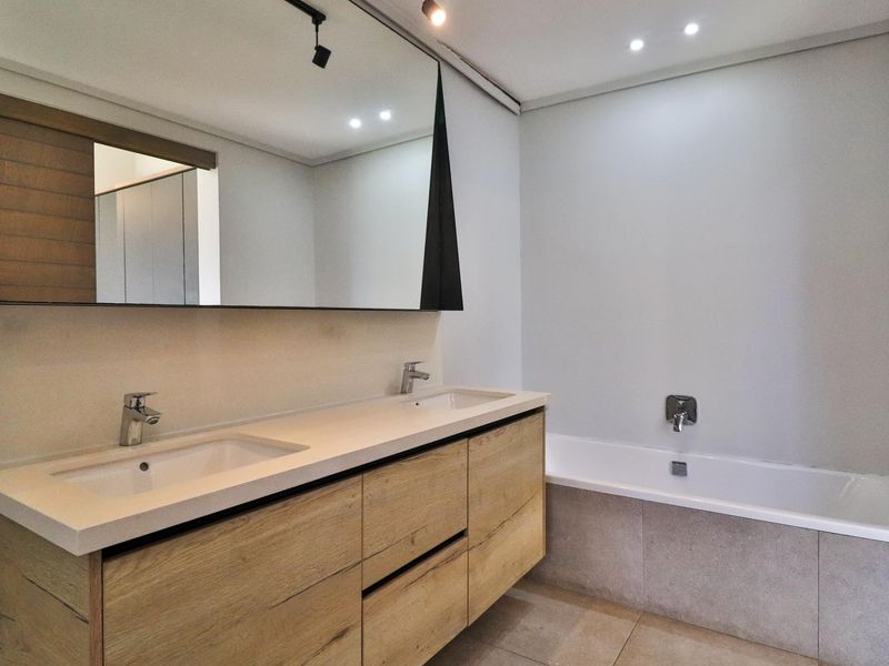 Discover tranquility in this stunning 3 bedroom house in The Rest Eco Estate, Nelspruit! - Photo 5