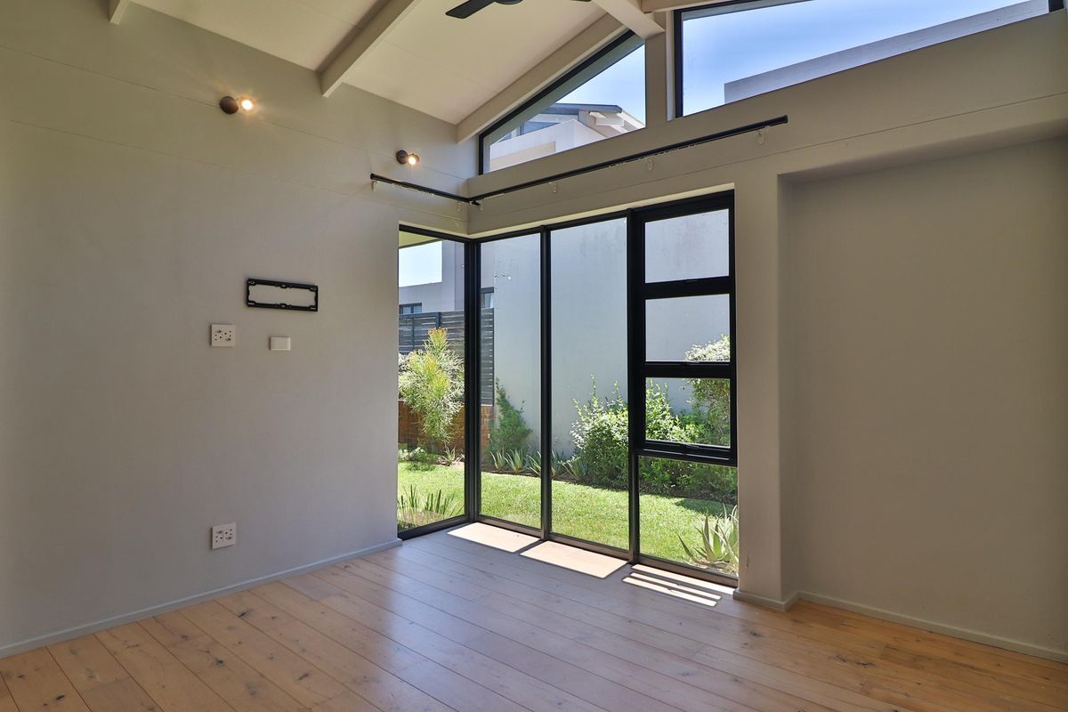 Discover tranquility in this stunning 3 bedroom house in The Rest Eco Estate, Nelspruit! - Photo 2