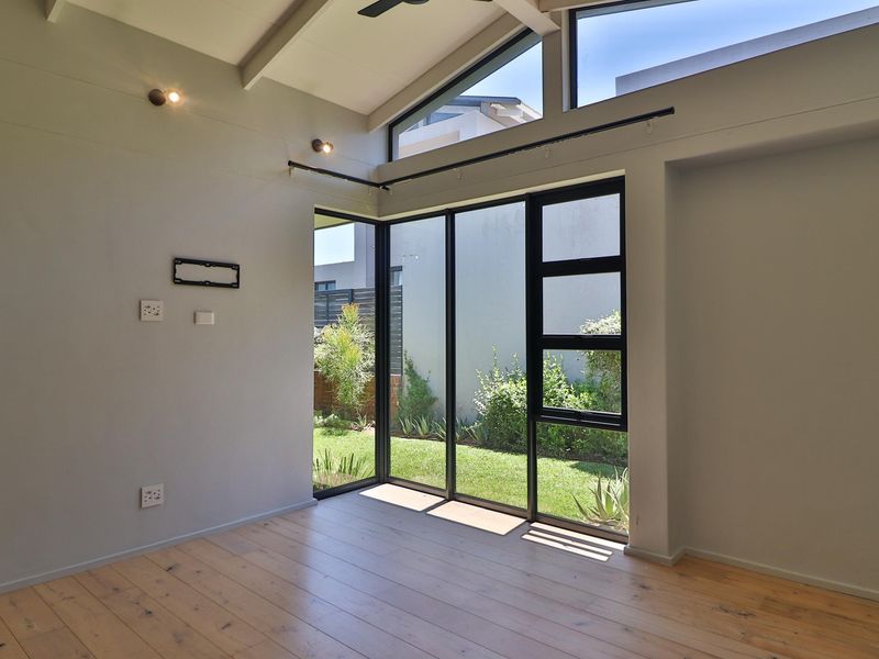 Discover tranquility in this stunning 3 bedroom house in The Rest Eco Estate, Nelspruit! - Photo 2