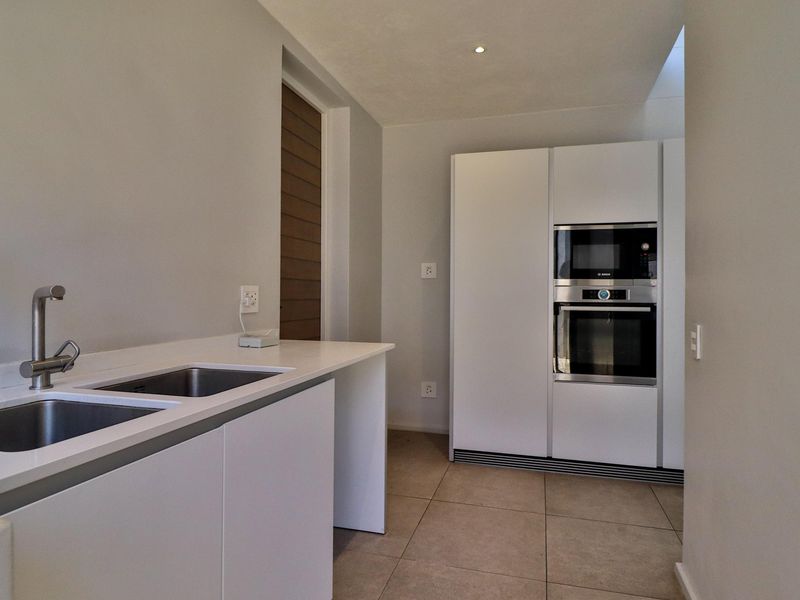 Discover tranquility in this stunning 3 bedroom house in The Rest Eco Estate, Nelspruit! - Photo 10