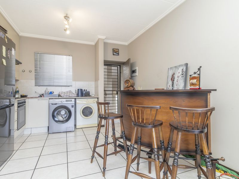 Modern Living At The Matrix - Photo 6