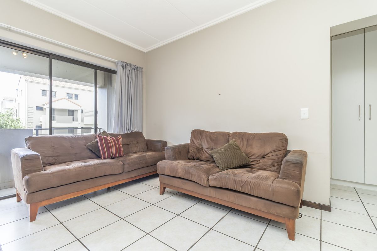 Modern Living At The Matrix - Photo 4