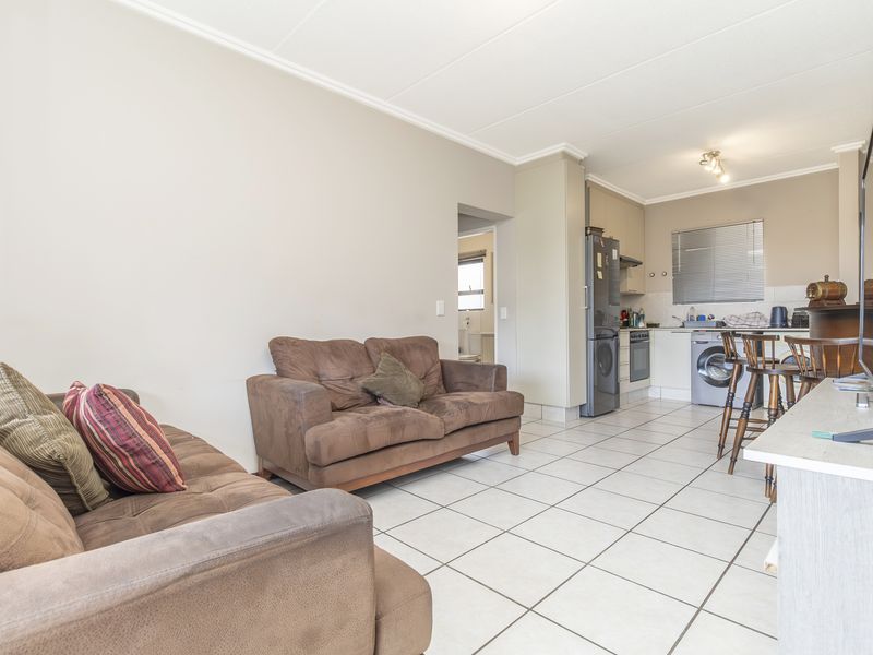 Modern Living At The Matrix - Photo 5