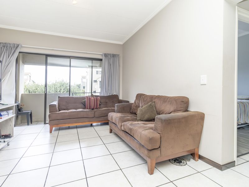 Modern Living At The Matrix - Photo 3