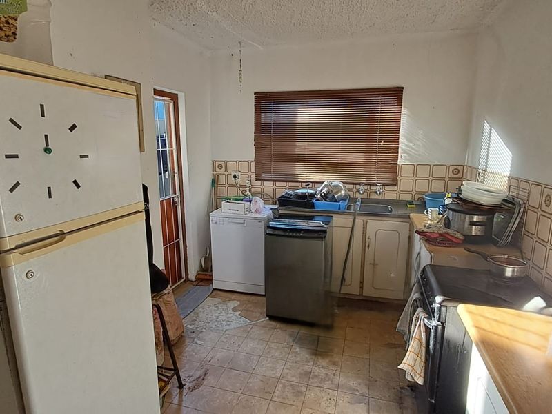 Renovator’s Dream in Beacon Bay - Photo 7