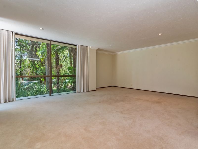 Bryanston Residence Designed for Exceptional Living. - Photo 9