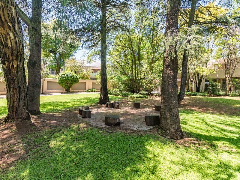 Bryanston Residence Designed for Exceptional Living. - Photo 4