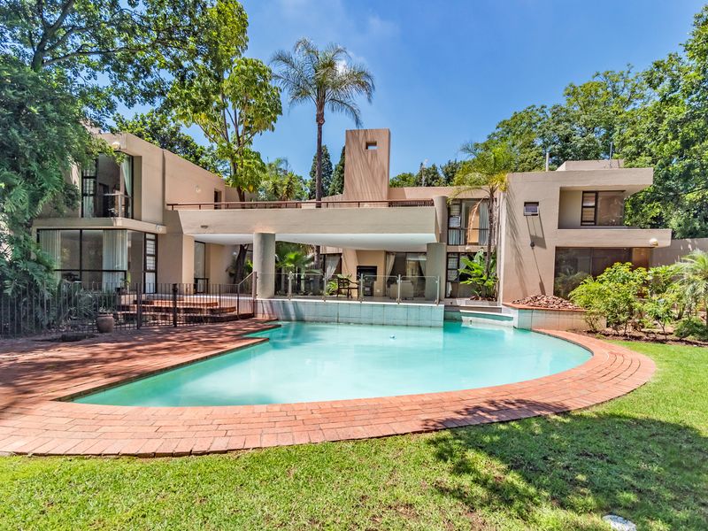 Bryanston Residence Designed for Exceptional Living. - Photo 1