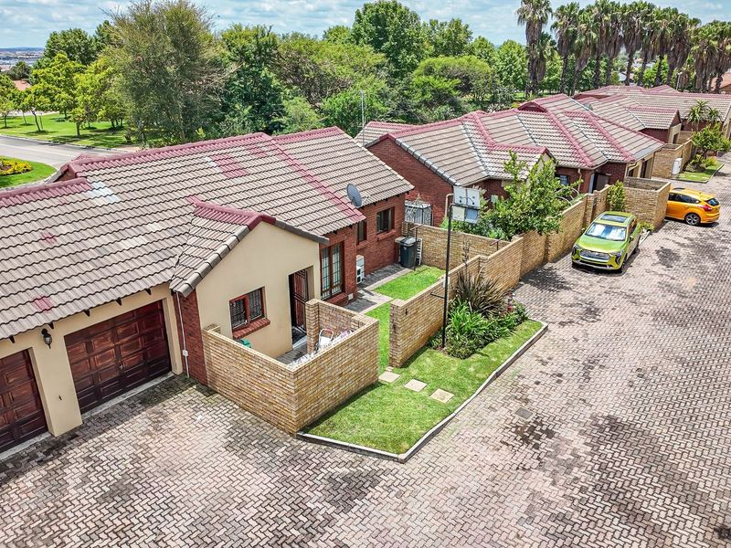 Exquisite Home in a Secure Estate! - Photo 2