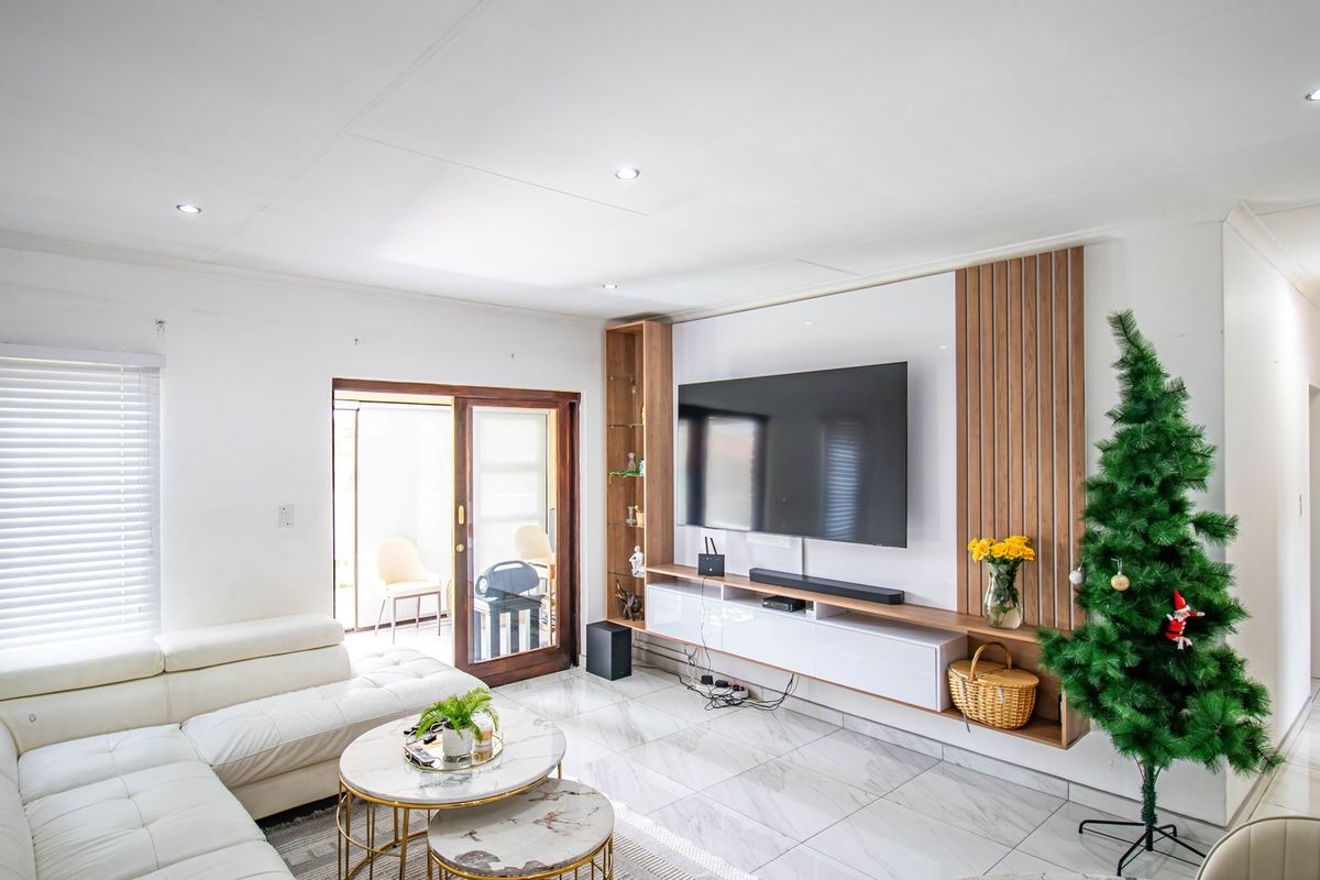 Exquisite Home in a Secure Estate! - Photo 4