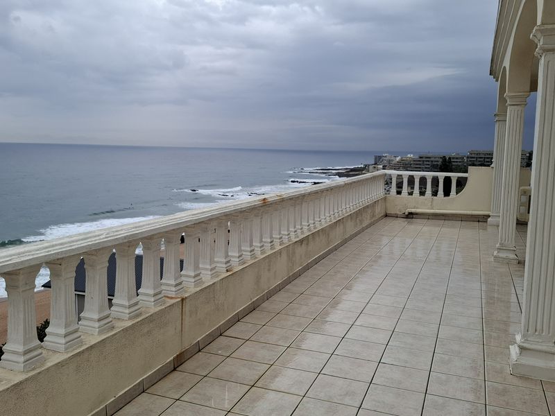 Absolute Beachfront Masterpiece. A Rare Coastal Asset with Unrivalled Potential - Photo 10