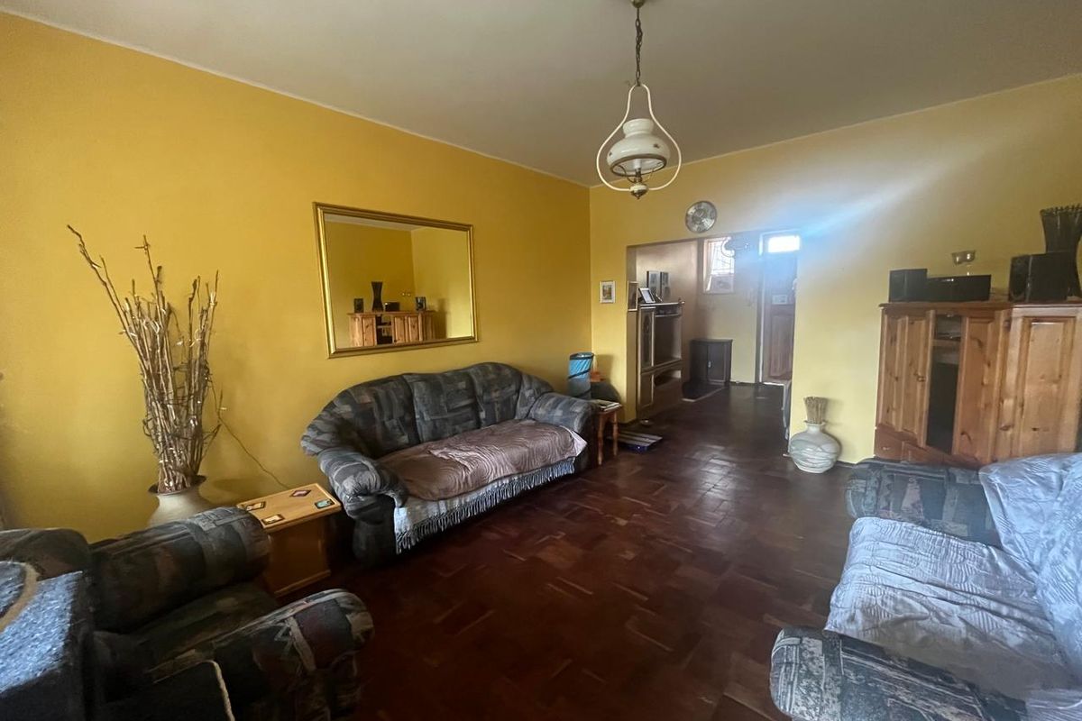 Stylish 1-Bedroom Apartment in Packwood Towers, Lambton - Photo 5