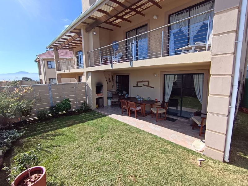 Townhouse For Sale In Mossel Bay