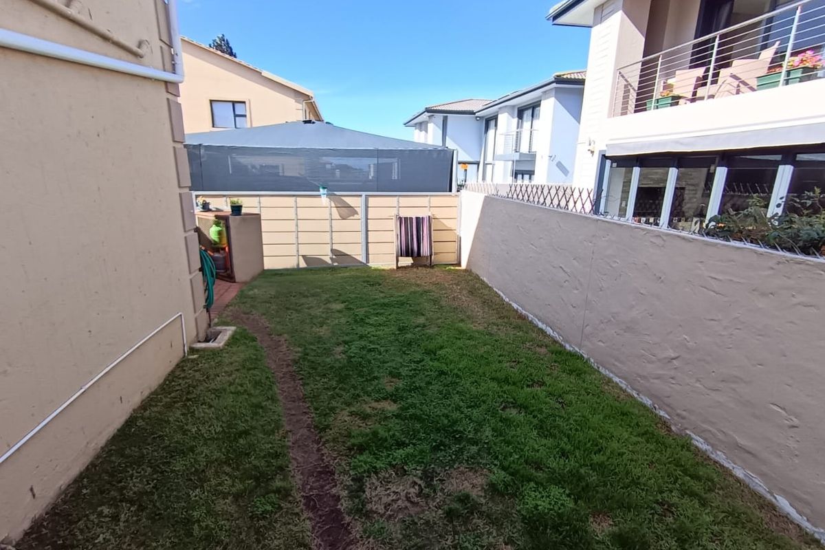 Townhouse For Sale In Mossel Bay - Photo 4