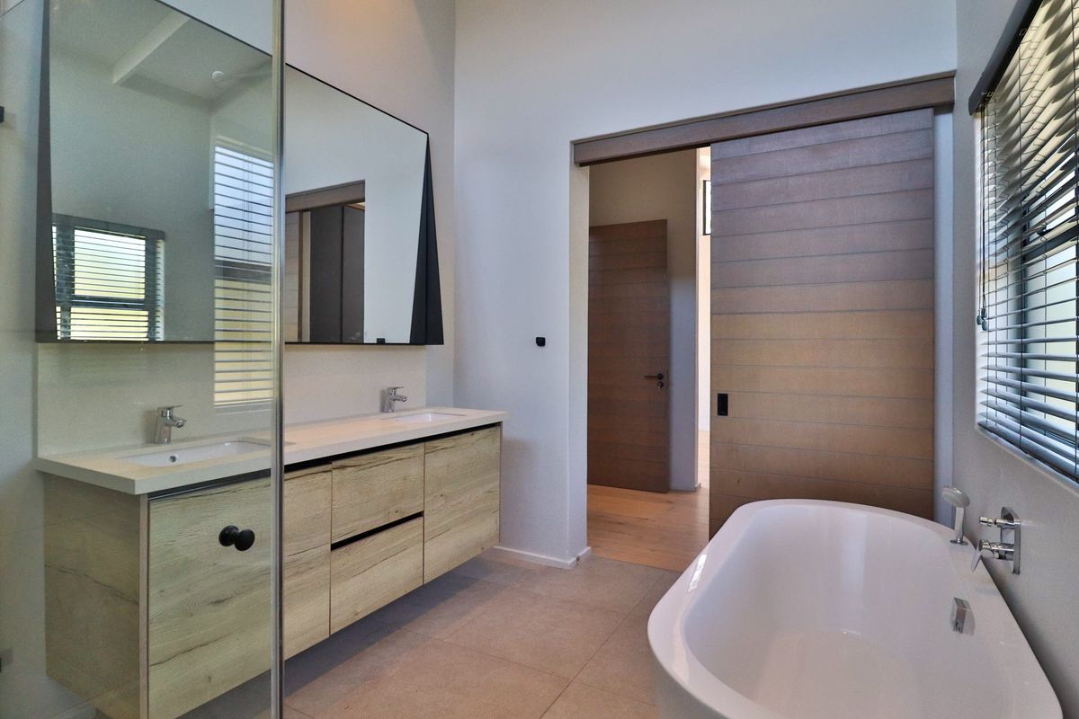 Charming 3-bedroom double volume house in The Rest Nature Estate, Nelspruit - Photo 3