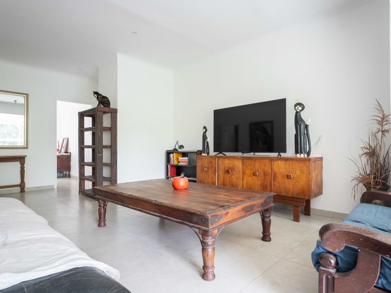 Newly renovated house - Photo 4