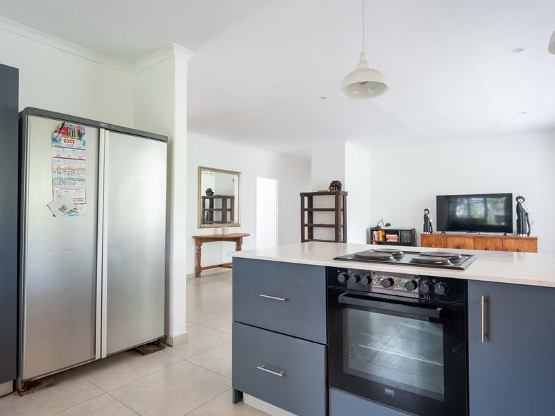 Newly renovated house - Photo 7