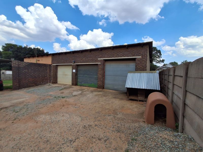 3 Bedroom House for Sale in Rensburg, Heidelberg – R1 150 000 - Photo 10