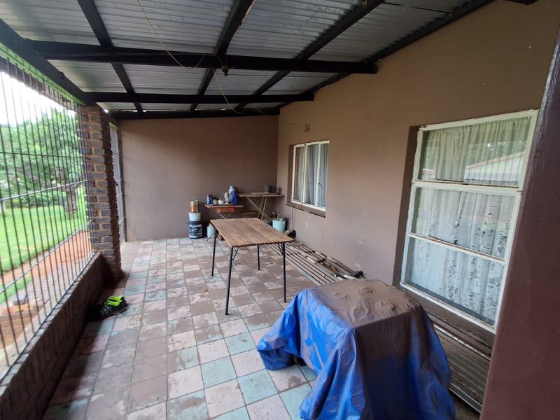3 Bedroom House for Sale in Rensburg, Heidelberg – R1 150 000 - Photo 9