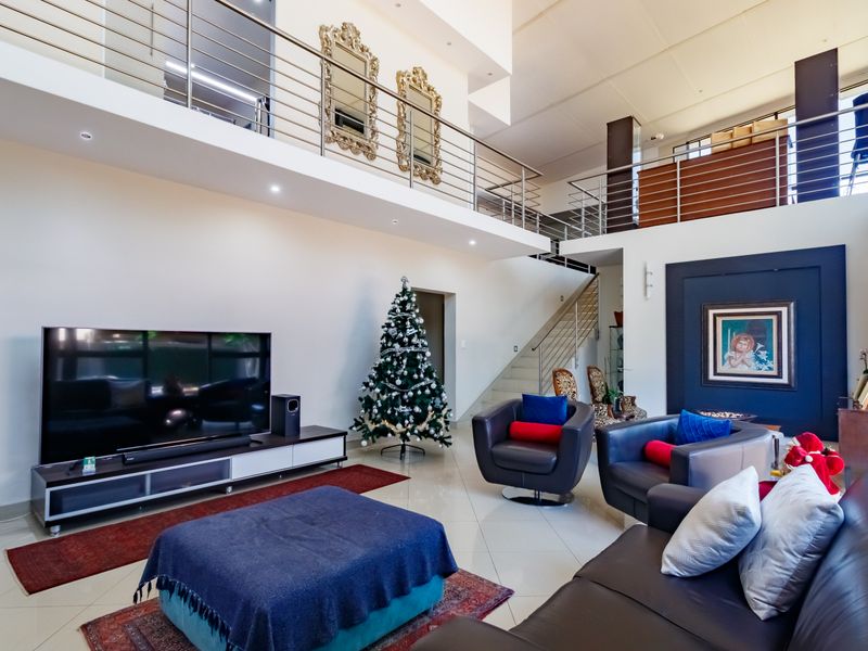 Where Timeless Design Meets Effortless Living! - Photo 7