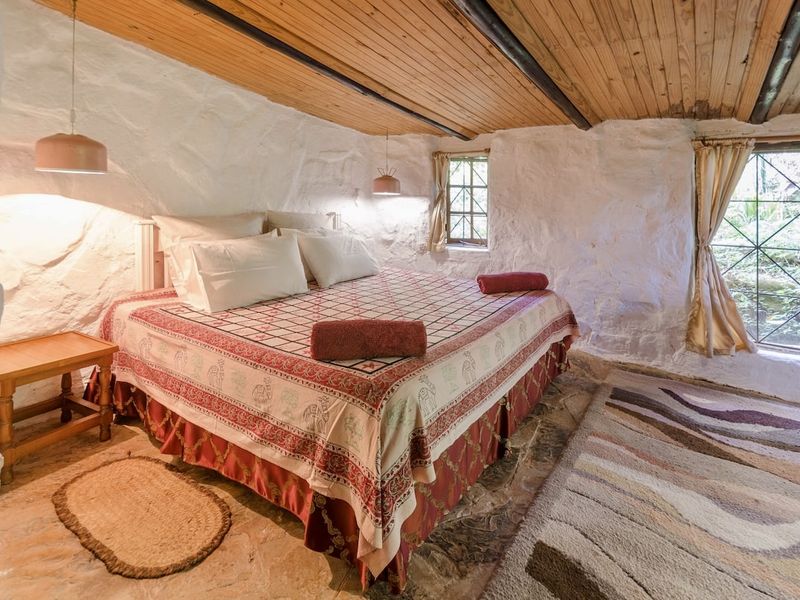 Mountain Stone Cottage – Historic 1800s Retreat in Schoemanskloof - Photo 6