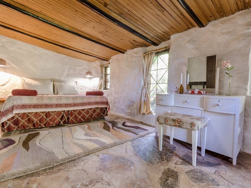 Mountain Stone Cottage – Historic 1800s Retreat in Schoemanskloof - Photo 7