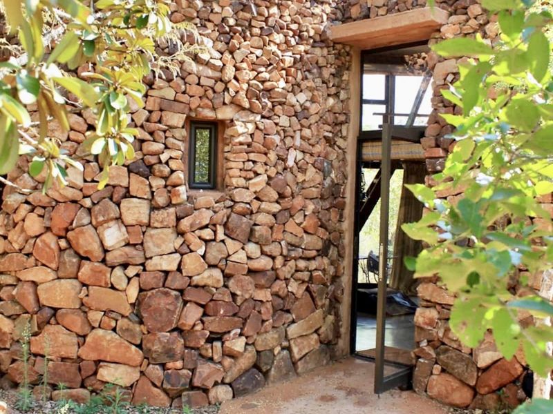 Bakoni Hideaway – Off-Grid Mountain Retreat in Schoemanskloof - Photo 4