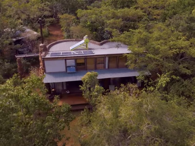 Bakoni Hideaway – Off-Grid Mountain Retreat in Schoemanskloof - Photo 2