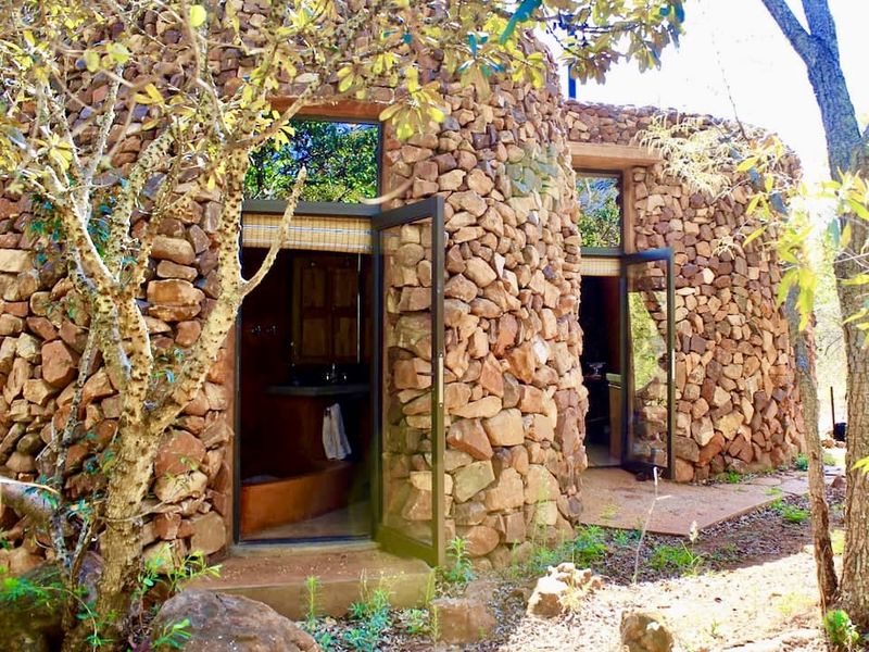 Bakoni Hideaway – Off-Grid Mountain Retreat in Schoemanskloof - Photo 3