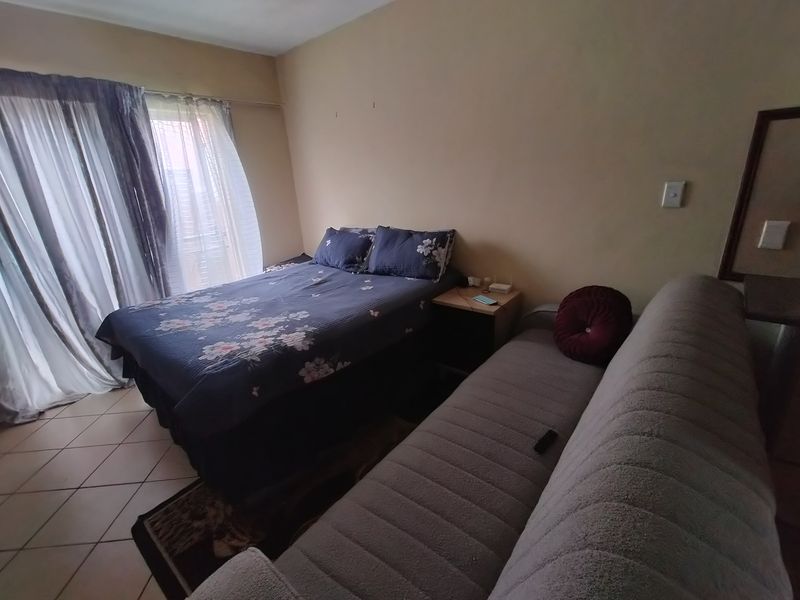 Opportunity Knocks – Studio with Great Potential in Wonderpark Estate - Photo 9