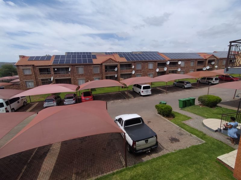 Opportunity Knocks – Studio with Great Potential in Wonderpark Estate - Photo 2