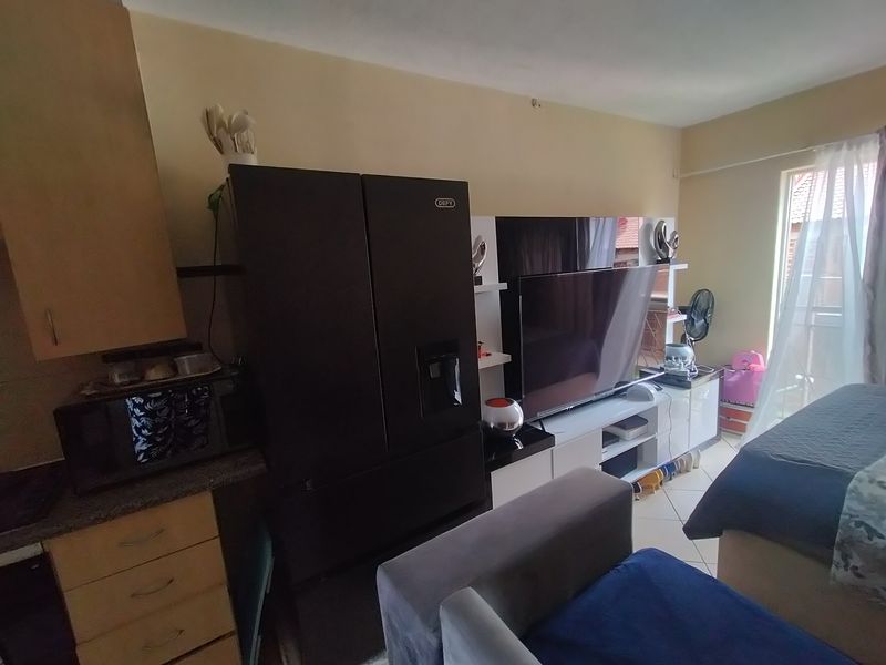 Move-In Ready Studio Living in Popular Wonderpark Estate - Photo 10