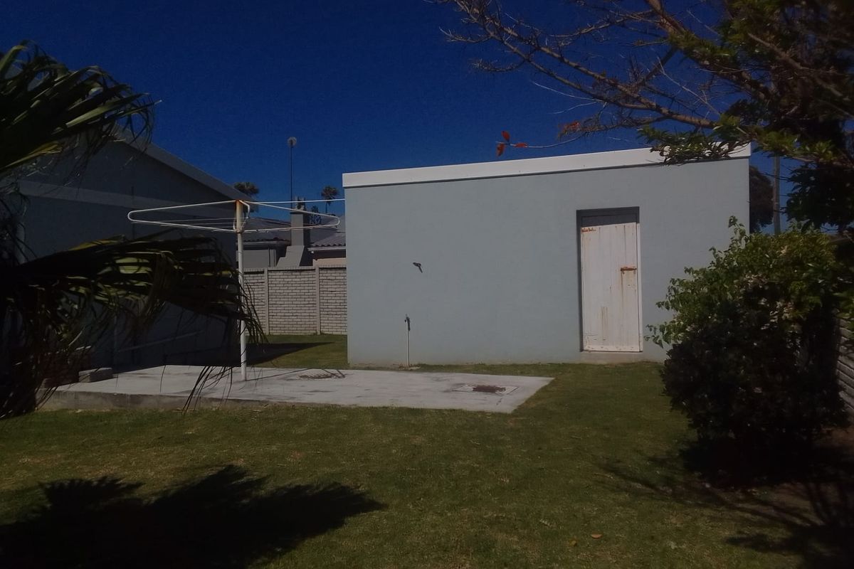 Beachside Bliss – Modern 3-Bedroom Gem! - Photo 5