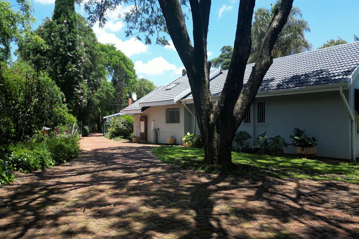 Exceptional Triple-Stand Residential & Business Property – Allan Road, Glen Austin - Photo 3