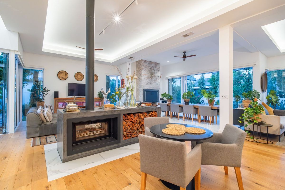 Immaculate Contemporary Home with Eclectic Elegance - Photo 3