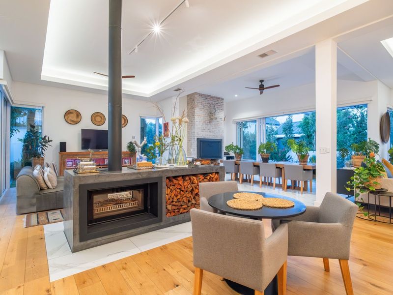 Immaculate Contemporary Home with Eclectic Elegance - Photo 3