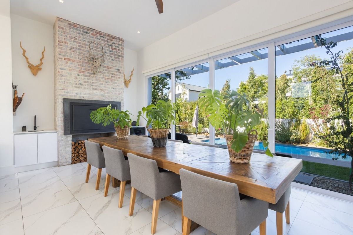 Immaculate Contemporary Home with Eclectic Elegance - Photo 5