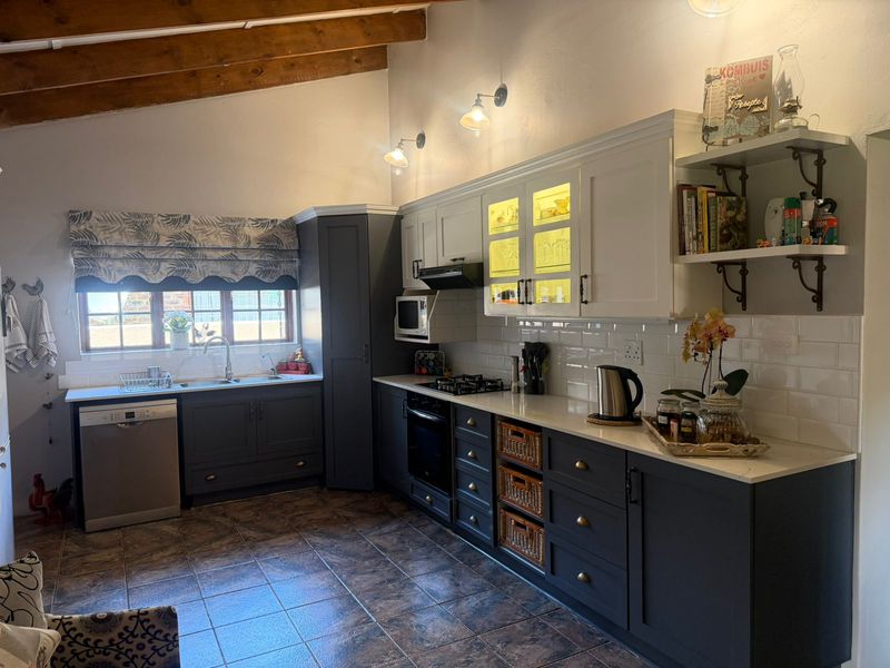 Fantastic Property with loads of space - Photo 3