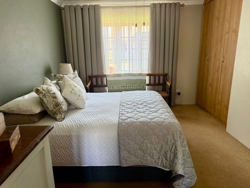 Fantastic Property with loads of space - Photo 10