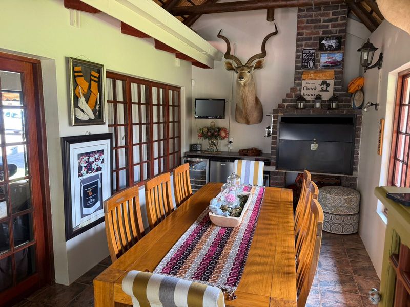 Fantastic Property with loads of space - Photo 8