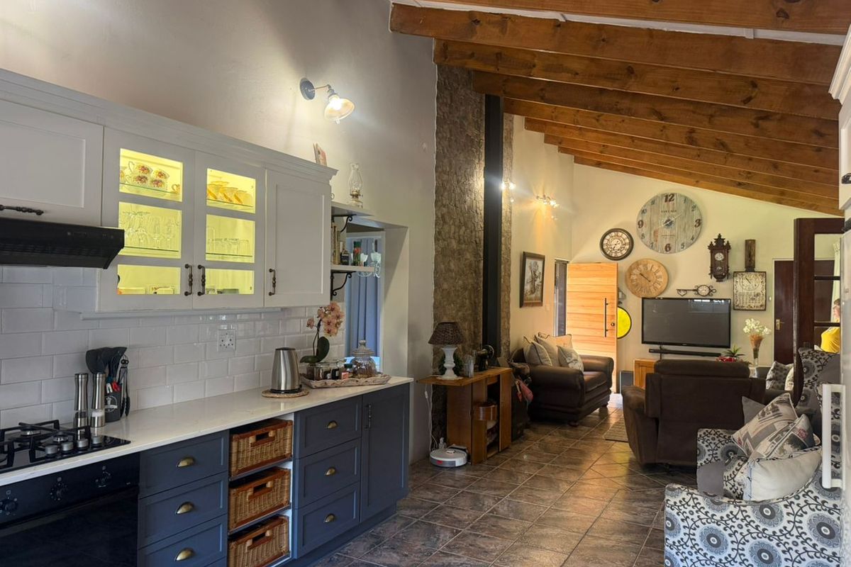 Fantastic Property with loads of space - Photo 2