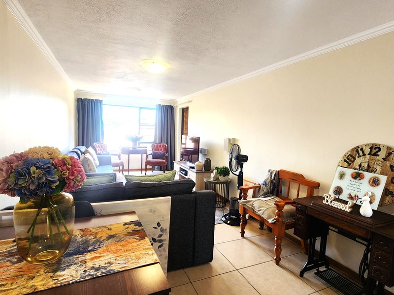 1-bedroom retirement unit - Photo 3