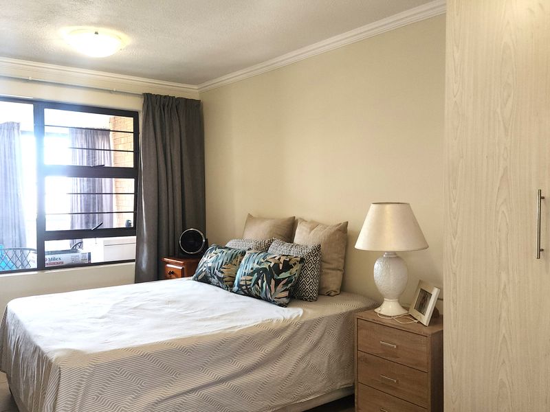 1-bedroom retirement unit - Photo 9